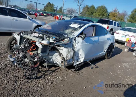 2013 Tesla Model S из США, поврежденный, VIN 5YJSA1CN5DFP26317